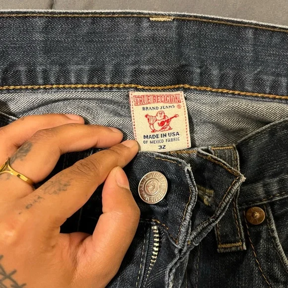 True Religion Relaxed Blue Jeans with Tan Accents - Picture 5 of 7